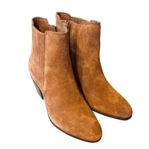 NWT Frye Sandra Chelsea Suede Ankle Block Heel Boot Size 7.5